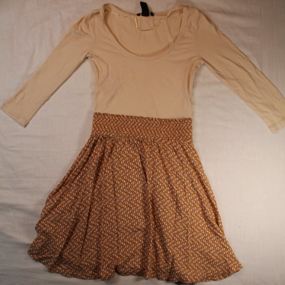 Cream and brown patterned dress xs